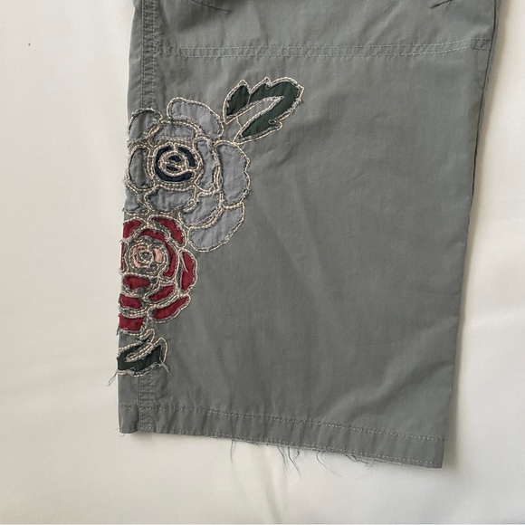 y2k embroidered cargo pants - Picture 3 of 6